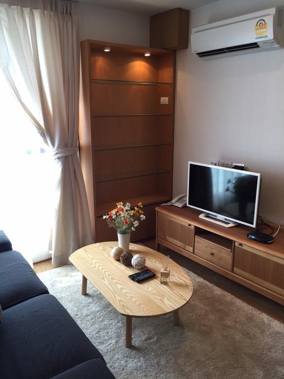 S Bloc Saladaeng Bed and Breakfast Bangkok Buitenkant foto