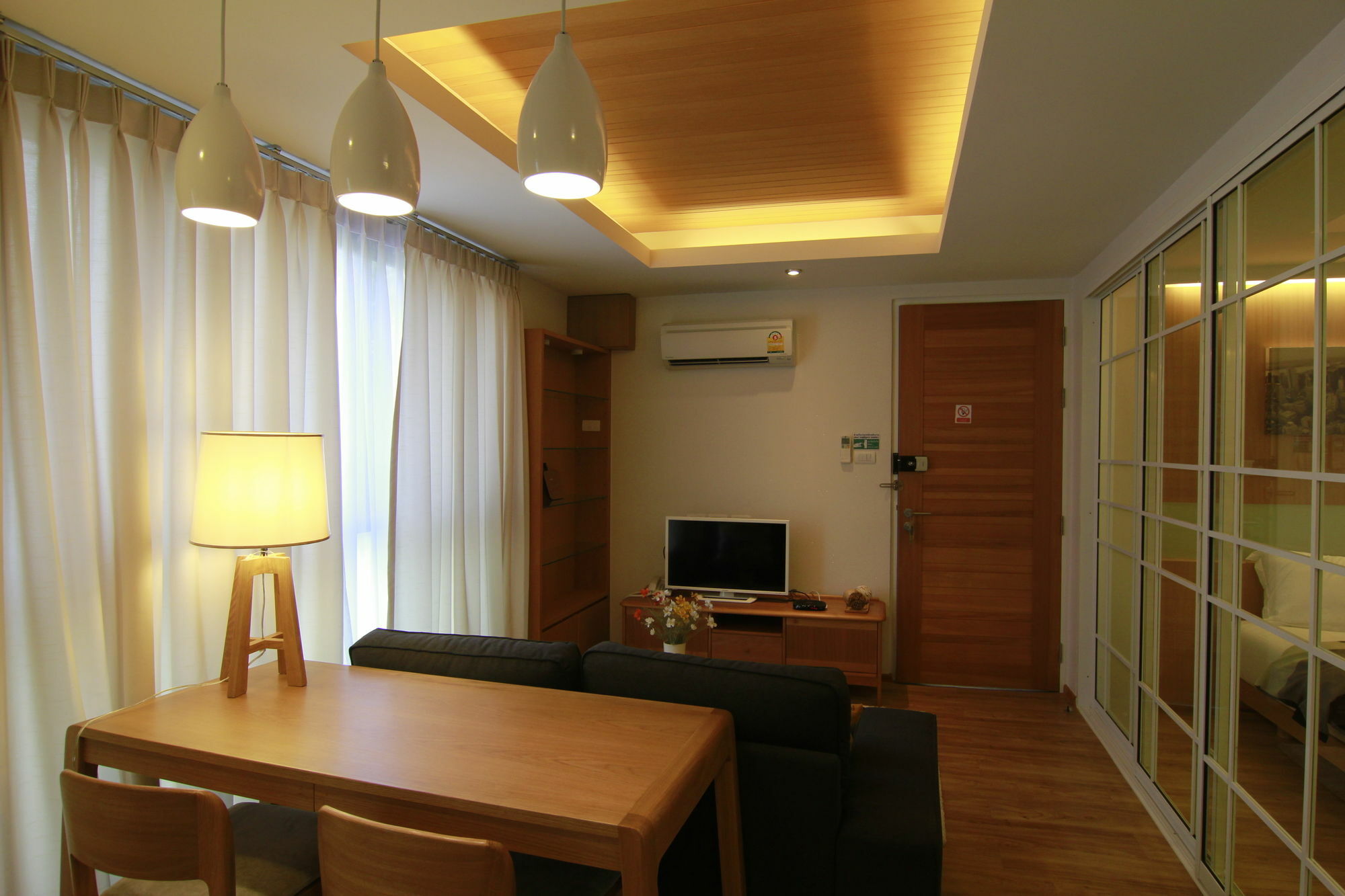 S Bloc Saladaeng Bed and Breakfast Bangkok Buitenkant foto