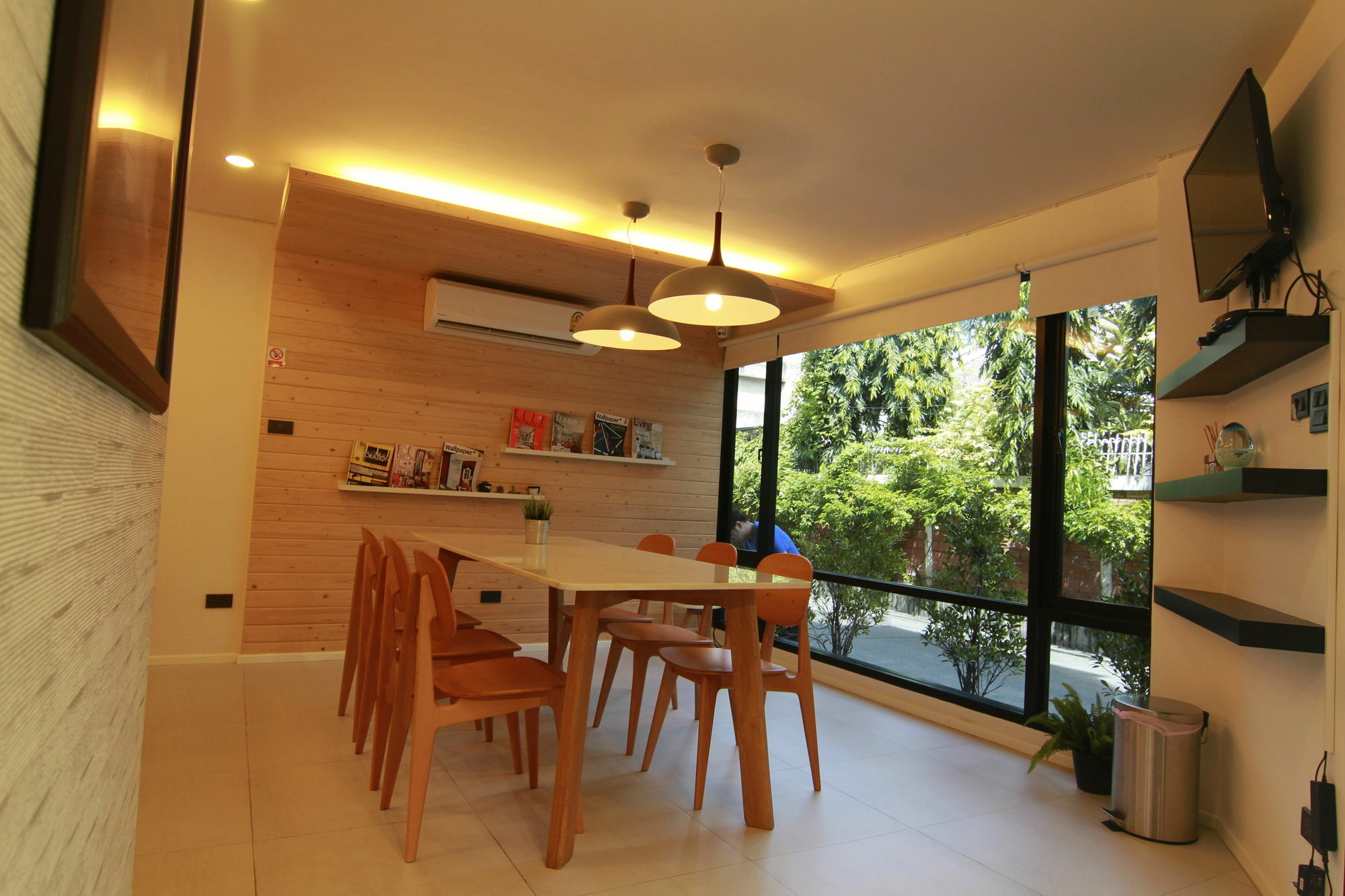 S Bloc Saladaeng Bed and Breakfast Bangkok Buitenkant foto